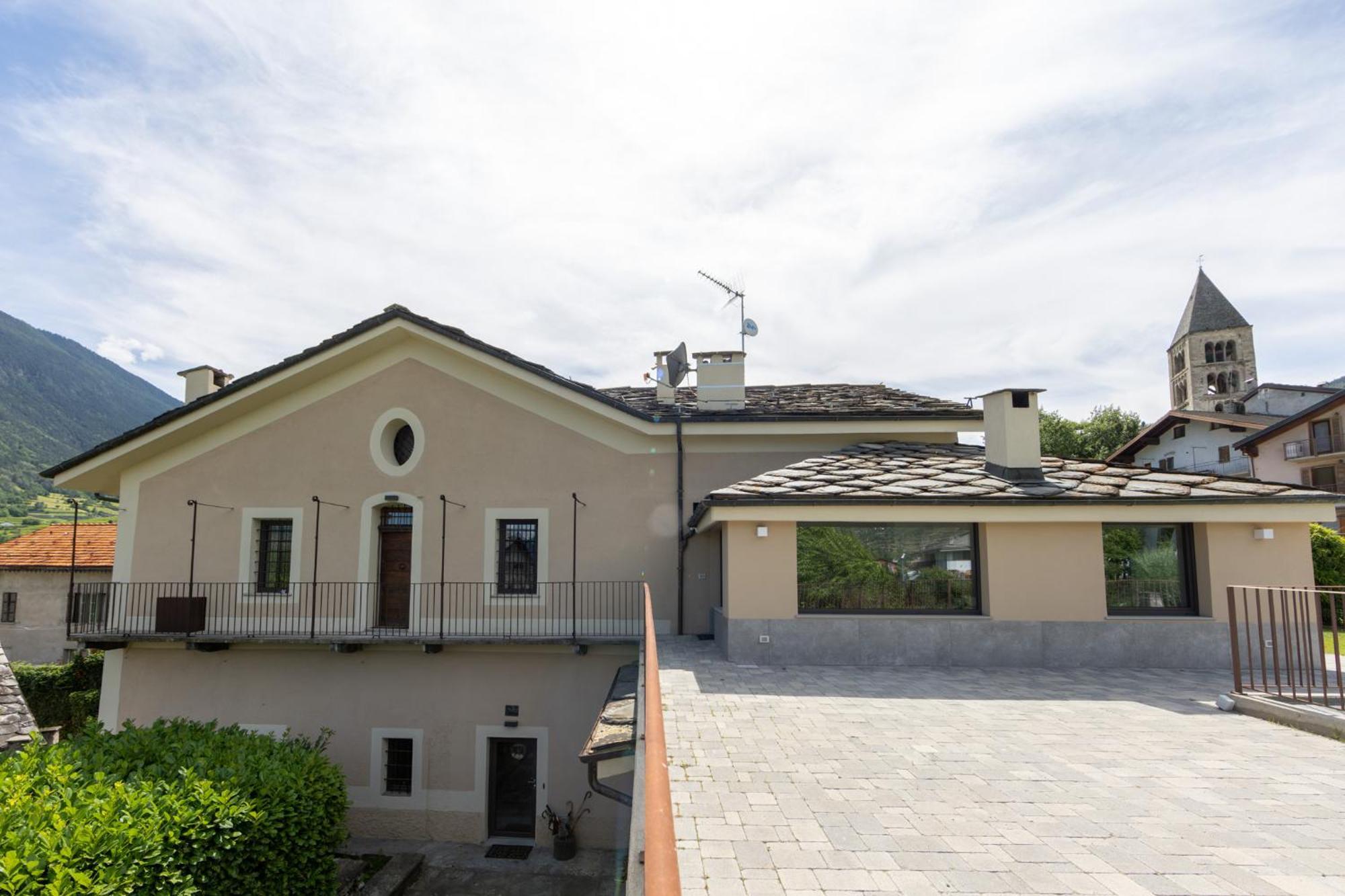 Manor House Apartment Aosta Exterior photo